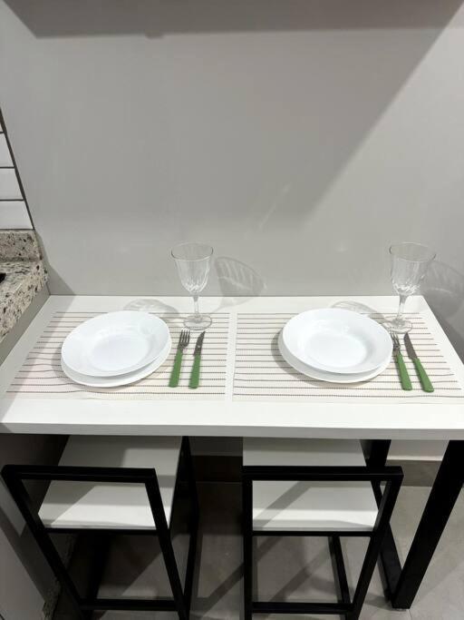 Apartamento 3-studio Prox Uel E Catuai C/ar