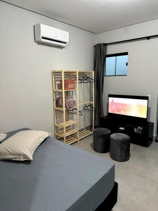 Apartamento 3-studio Prox Uel E Catuai C/ar Londrina